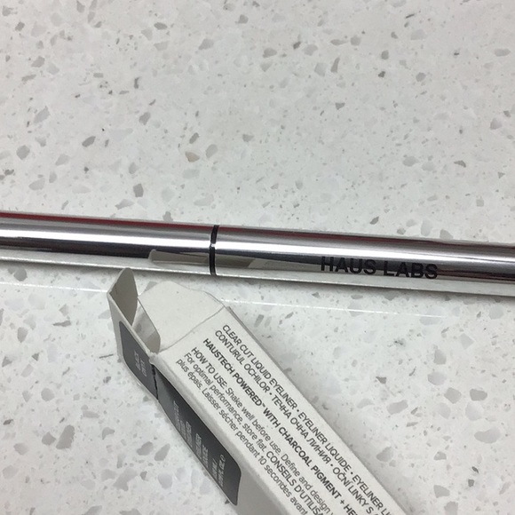 5/$20 Haus Labs by Lady Gaga
Clear Cut Liquid Eyeliner-Black Onyx - Picture 4 of 4